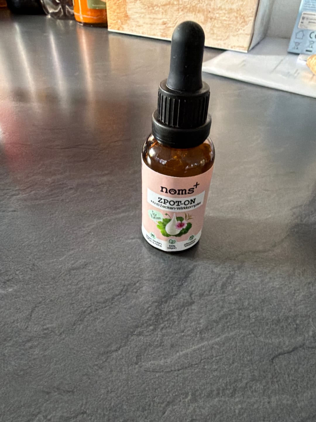 Customer photo review of Zpot-on für Katzen gegen Zecken, Flöhe, Milben & Mücken [Jahresvorrat]