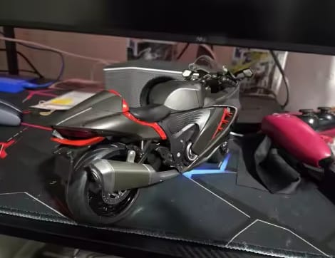 Customer photo review of 1:9 Ducati V4R Premium - Ashriders™