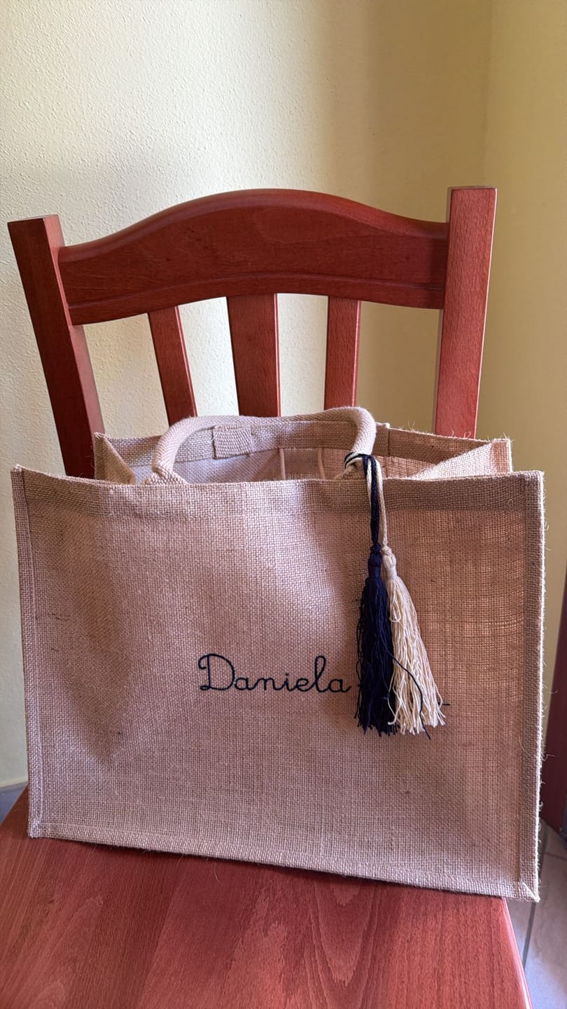 Customer photo review of Borsa Tote in Juta - Naturale