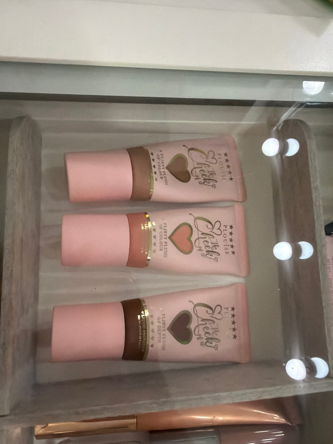 Customer photo review of Plouise The Cheek of it - Liquid Bronzer