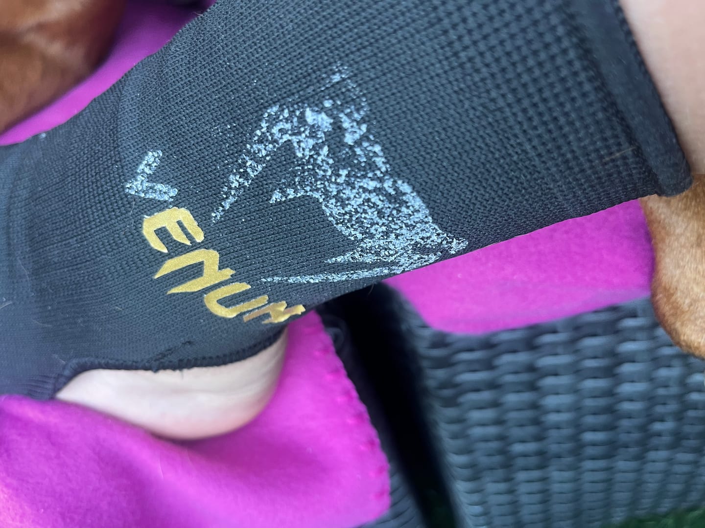 Customer photo review of Venum Enkelkousen Kontact - Zwart/Goud