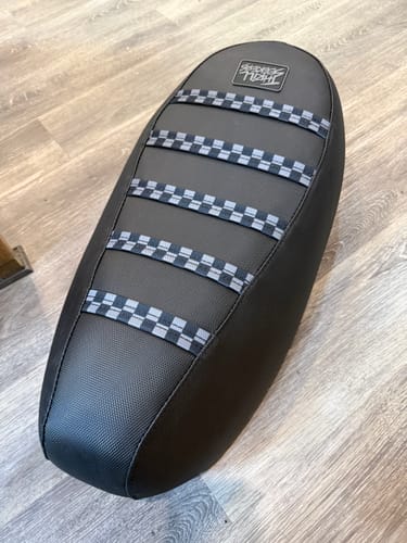 Customer photo review of Custom Seat Cover: 2001 Yamaha ZUMA 50 (2 person seat)