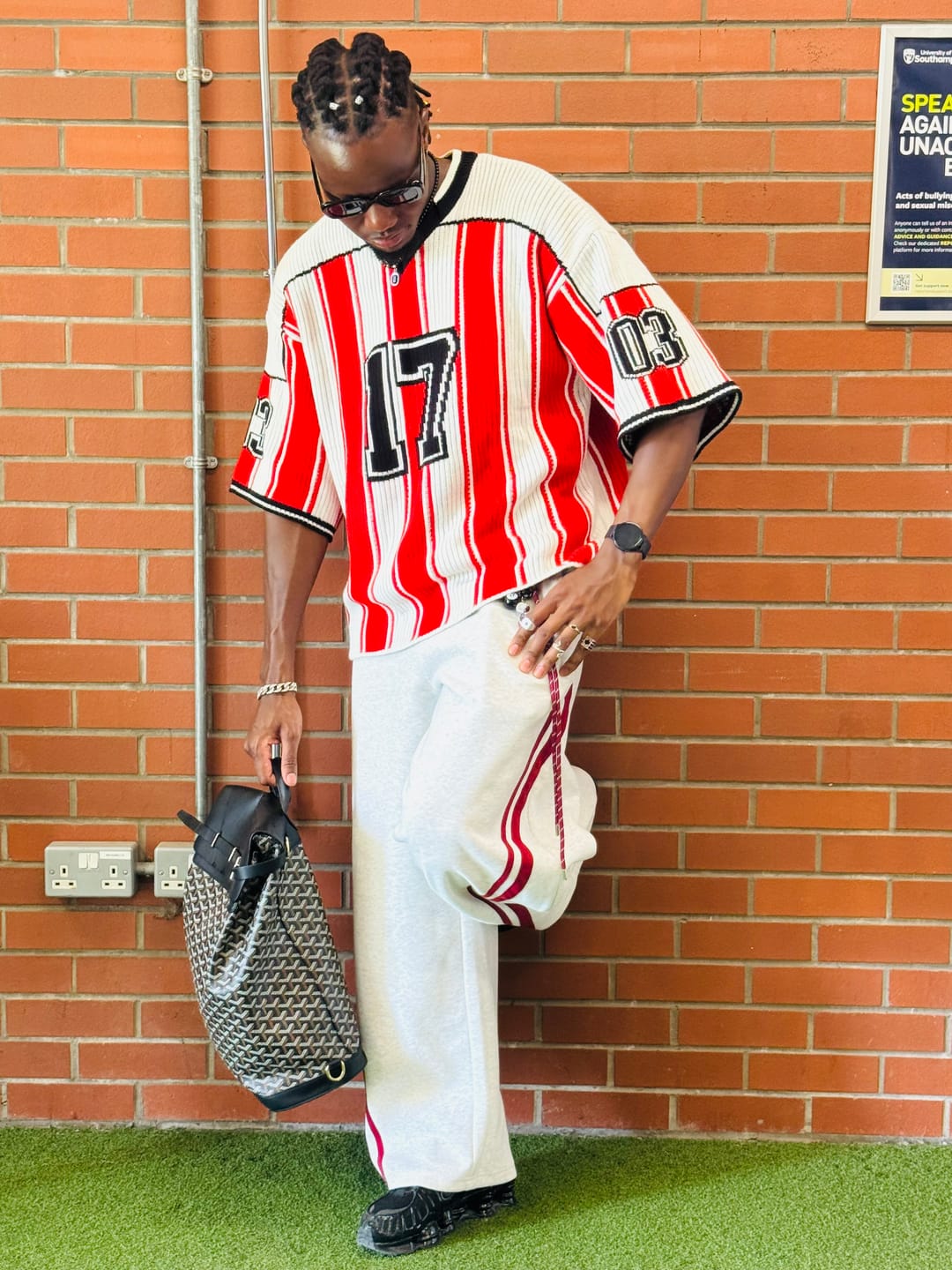 Customer photo review of Aelfric Eden 17 Stripe Football Knit