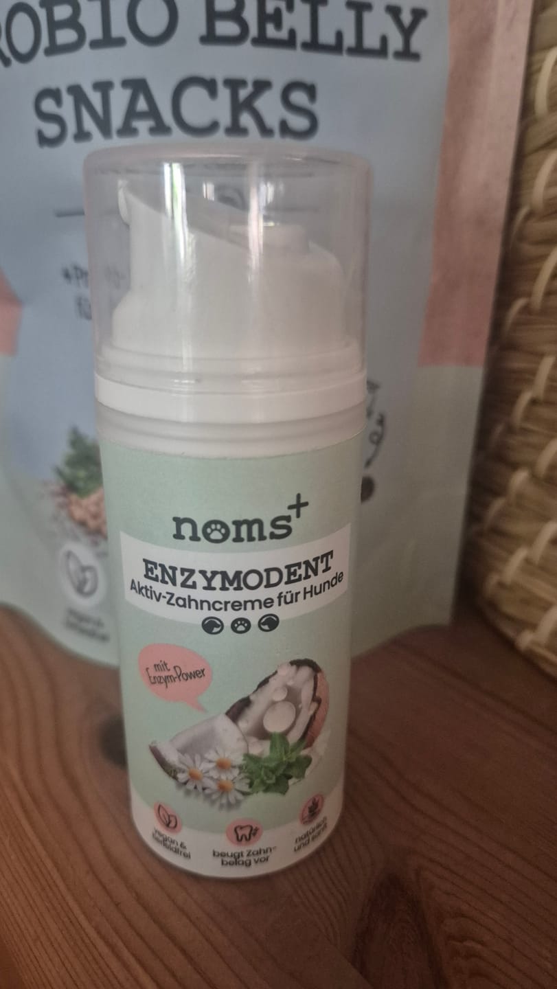 Customer photo review of Enzymodent: Enzymatische Zahnpasta für Hunde mit natürlicher Pflege- und Präventionsformel