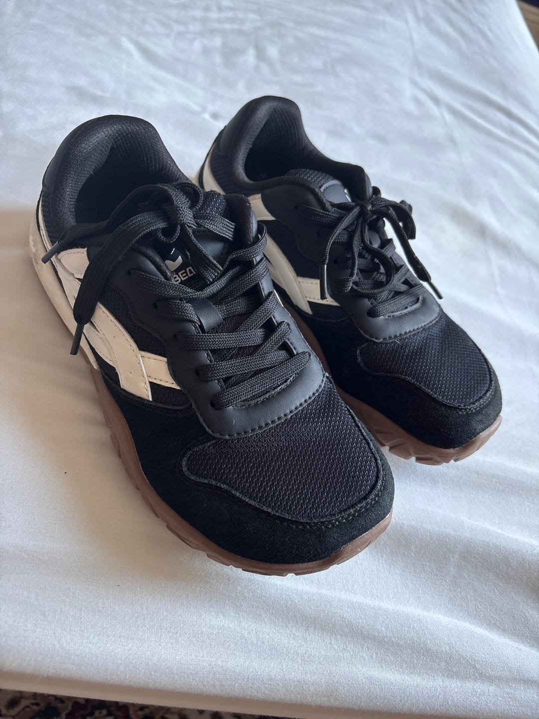 Customer photo review of Hareball - Wide Toe Sneakers
