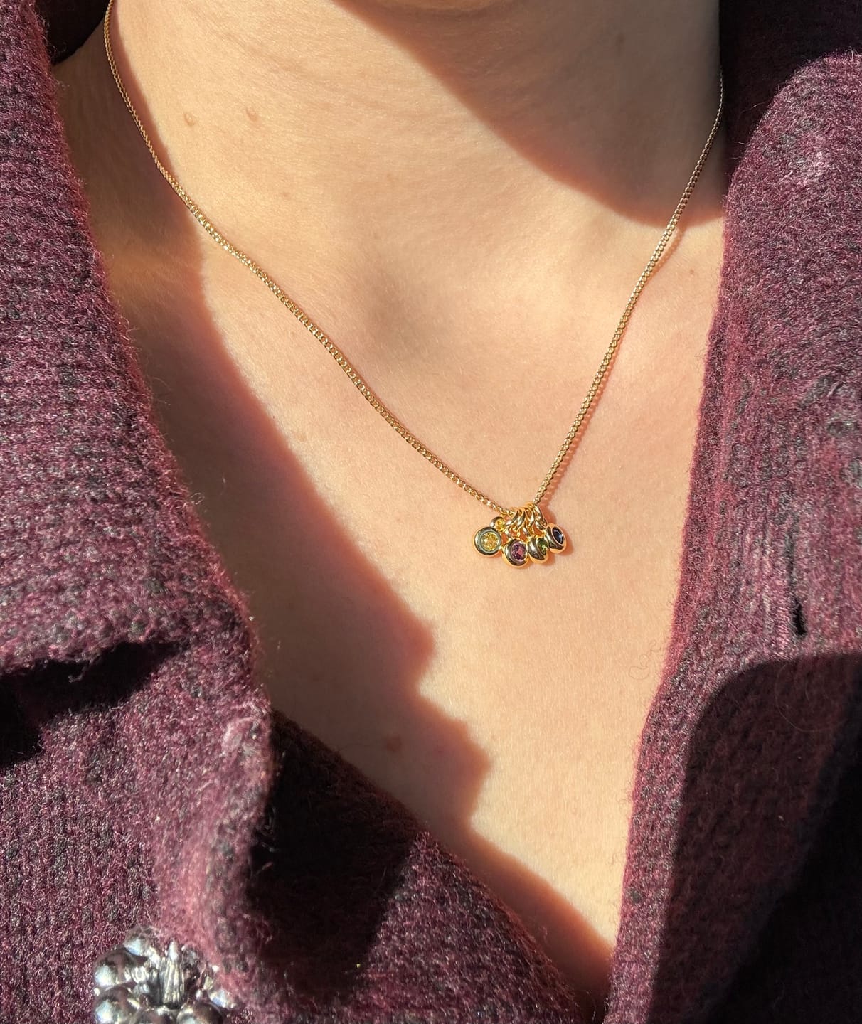 Customer photo review of Personaliza Tu Collar Birthstone Redondo