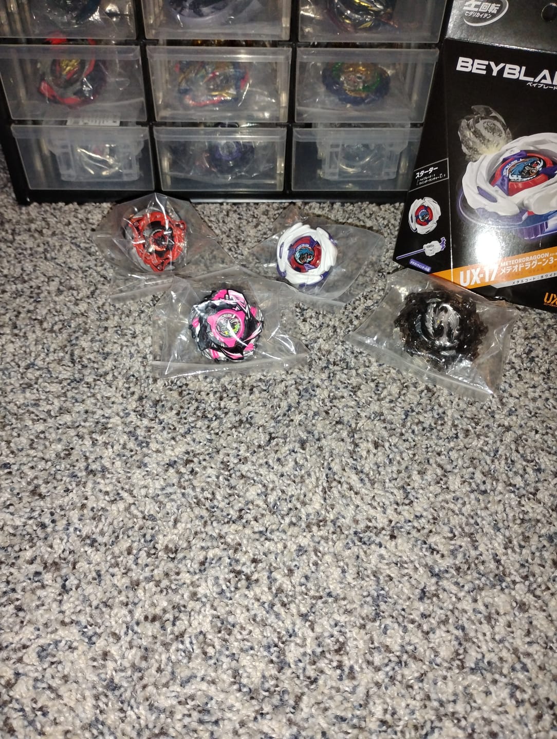 Customer photo review of Takara Tomy Beyblade X UX-17 MeteorDragoon 3-70J
