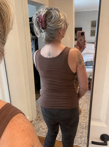 Customer photo review of Sofuna's Built In Comfort Bra Tanktop
