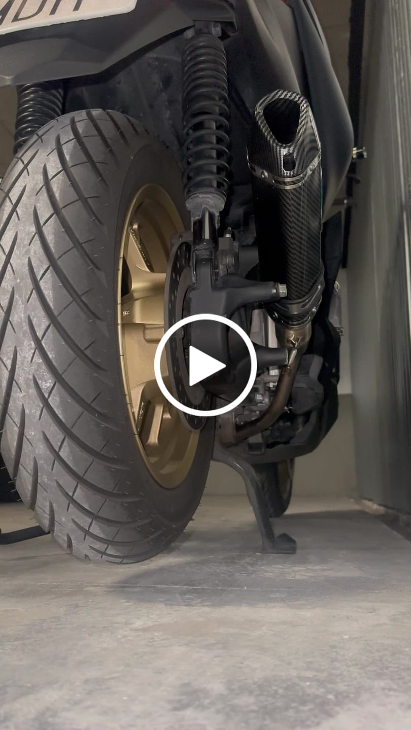 Customer video review of Línea Completa Artesanal Yamaha Xmax/Nmax 125 (2021-2025) Acero Inoxidable