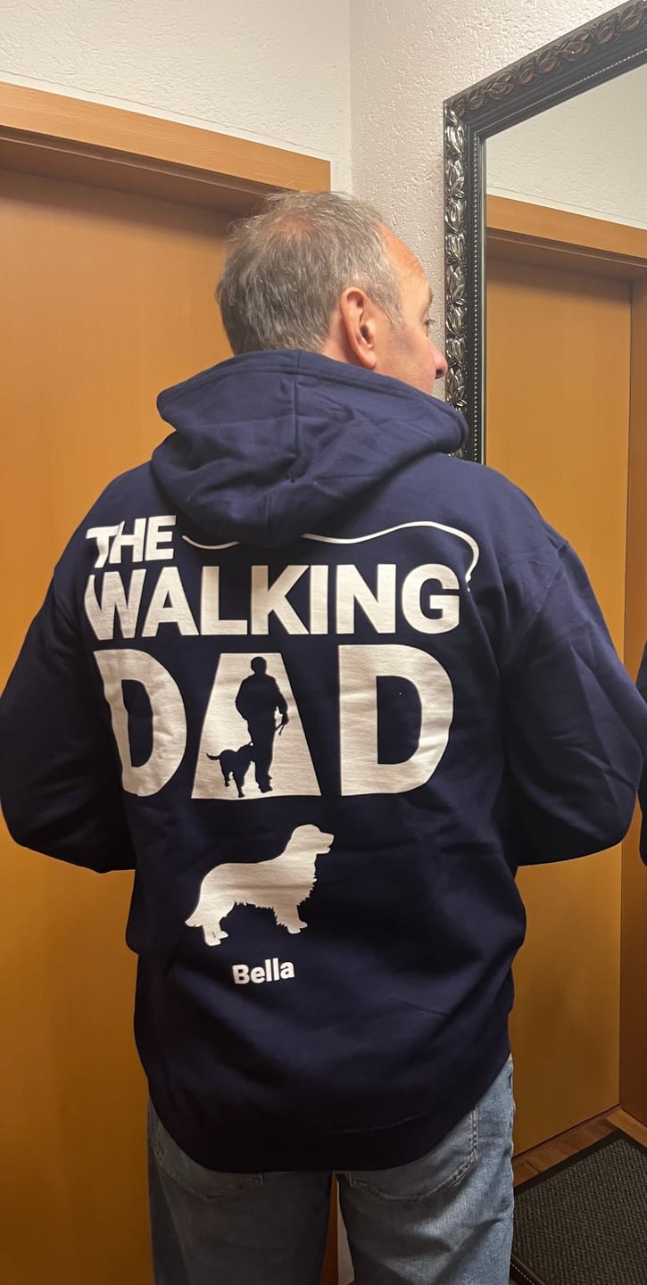 Customer photo review of Personalisierter Hoodie - The Walking Dad