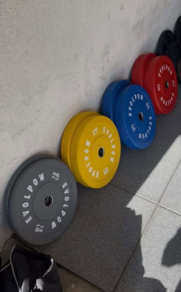 Customer photo review of EVOLPOW Color Low Bounce Bumper Plates Olympic Weight Plates