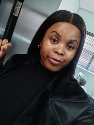 Customer photo review of Vietnamese Super Double Drawn Bone Straight 5x5 Glueless Closure 10" Natural Black Wig