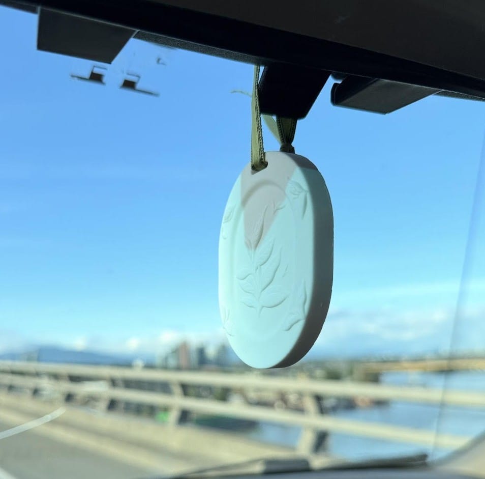 Customer photo review of Botanical Stone Diffuser Pendant — Natural Aromatherapy for Car, Home & Office