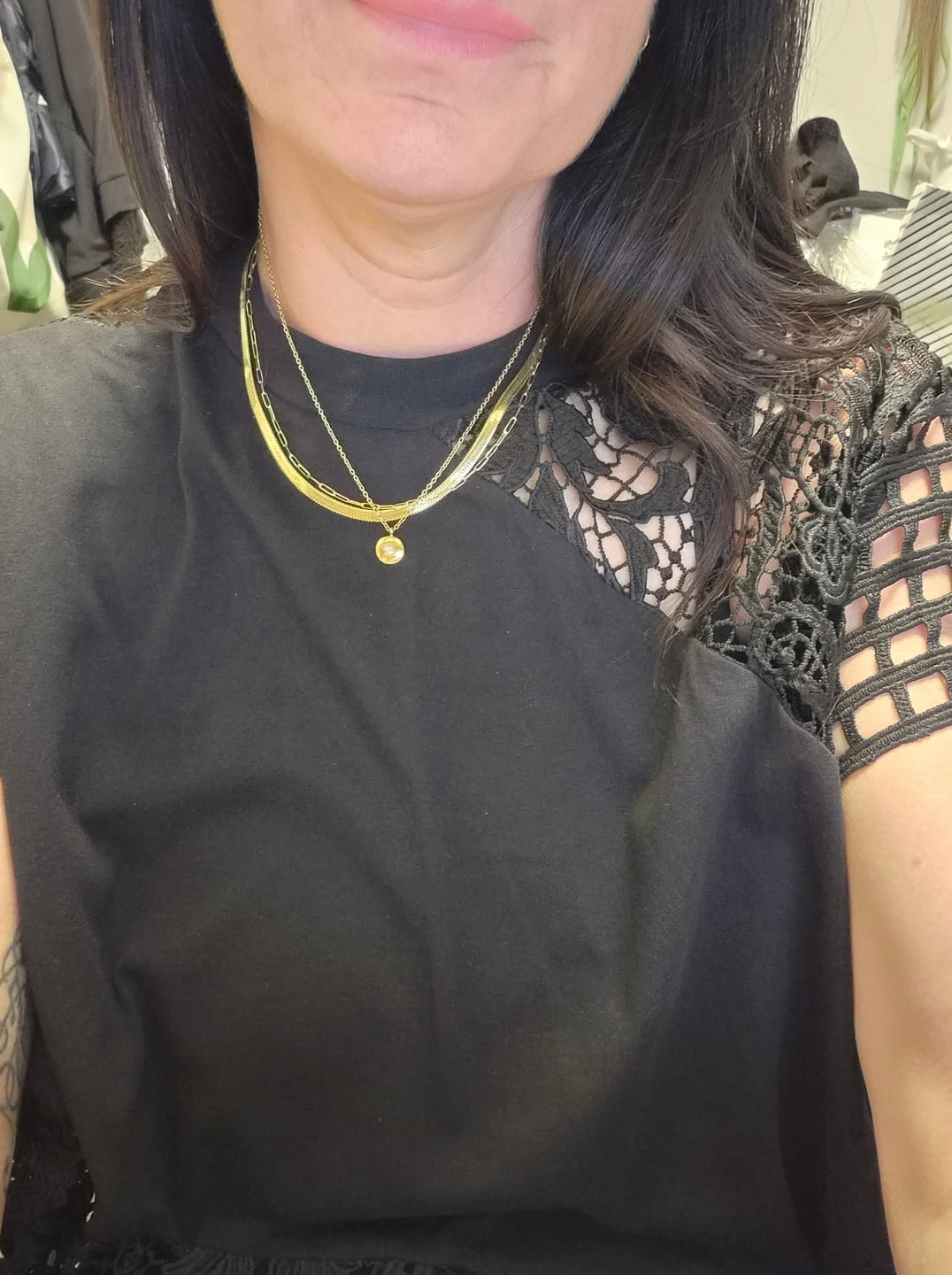 Customer photo review of Essentials Necklace