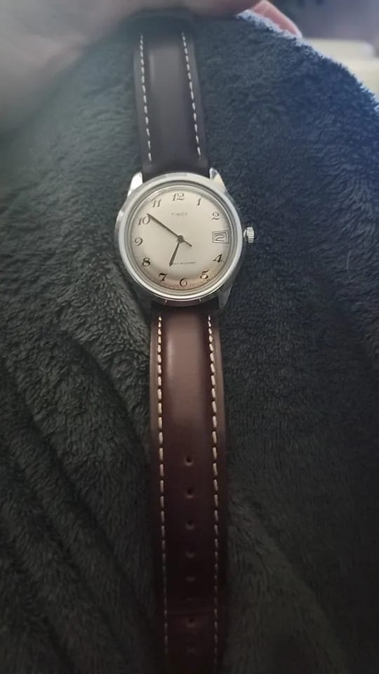 Customer photo review of Amazfit Band Vintage Oil Wax Leather Watch Strap Cowhide Buckle