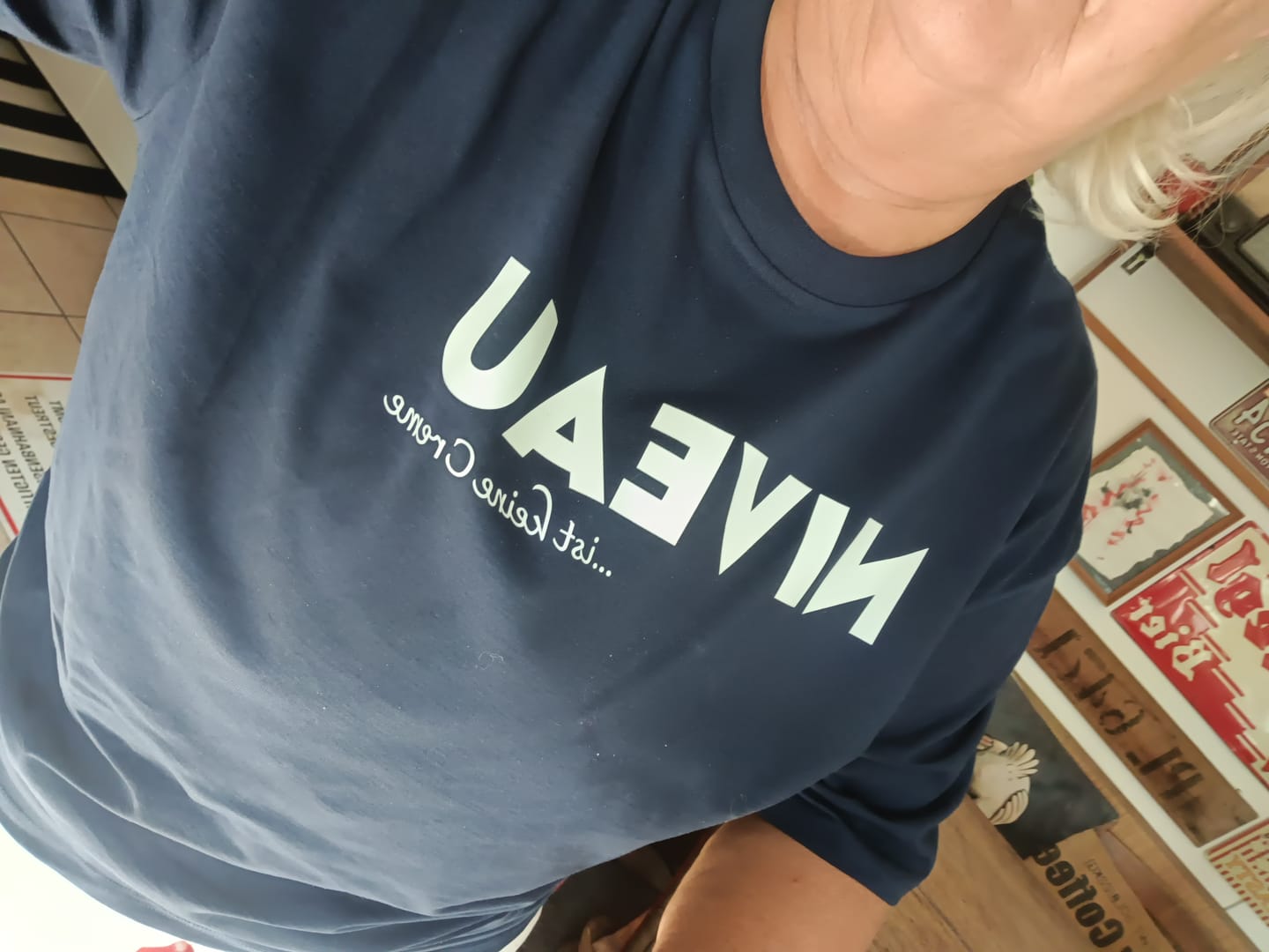 Customer photo review of Niveau - Premium Shirt