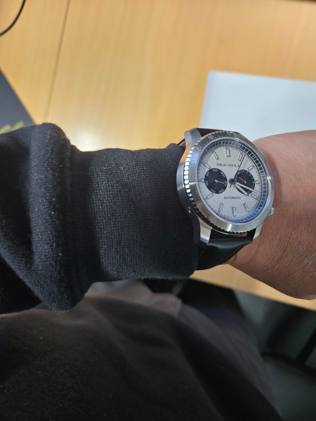 Customer photo review of Panda Eye | GMT | Dual Calendar | Tachymeter | 43mm