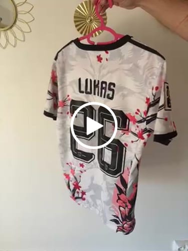 Customer video review of Maillot 24/25  japon anime Spécial  style B