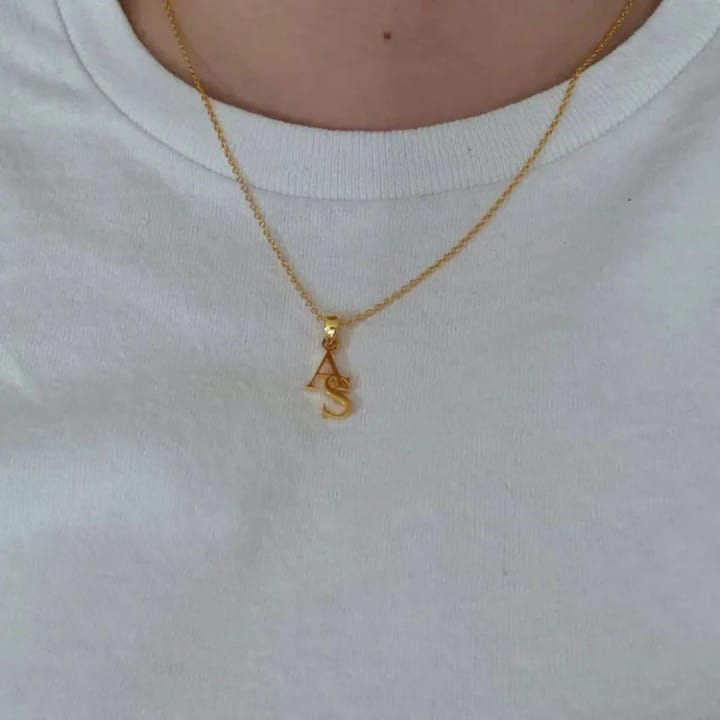 Customer photo review of Spersonalizowany naszyjnik z podwójnymi inicjałami