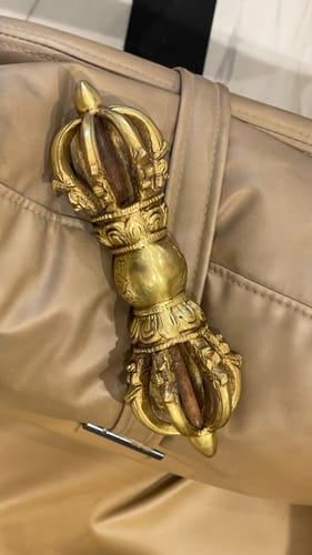 Customer photo review of Pure Brass Vajra Idol Vastu Remedy for Protection, Spiritual Strength and Ritual Energy for Home  | 22 x 6.6 cm | 1.1 kg