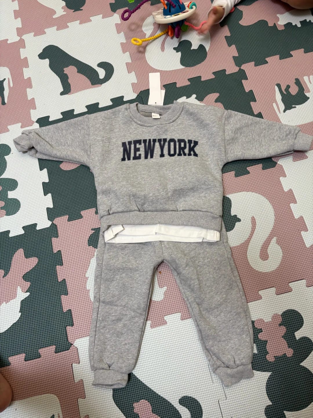 Customer photo review of New York Print Jogger Set