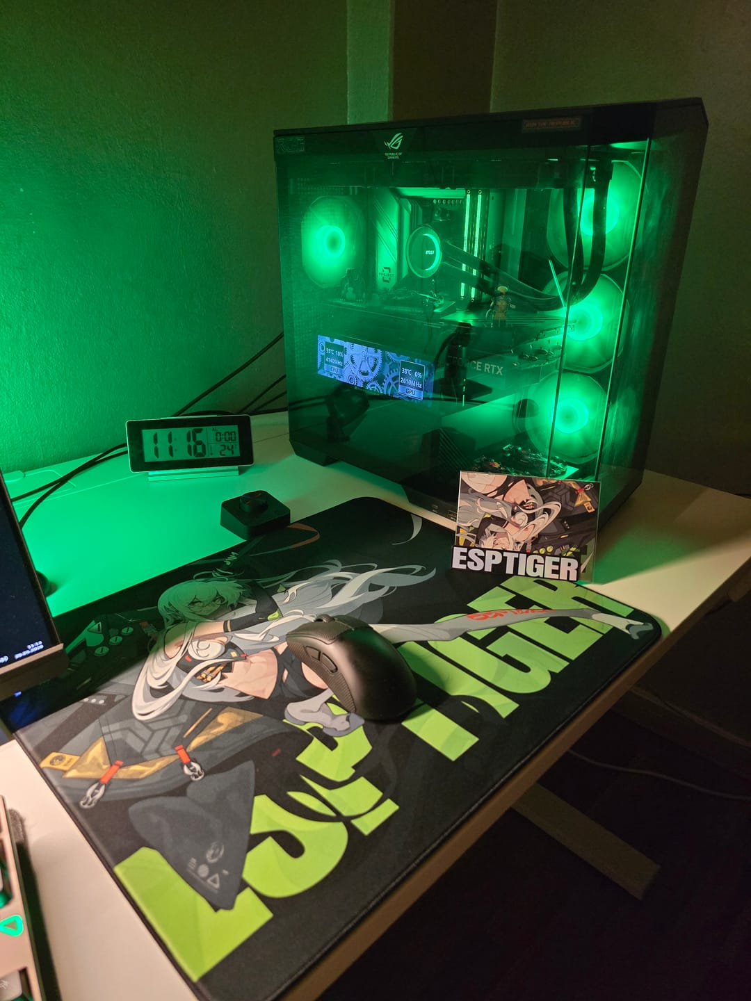 Customer photo review of ESPTiger Pioneer Series Talismans Yasheng V2 Mousepad