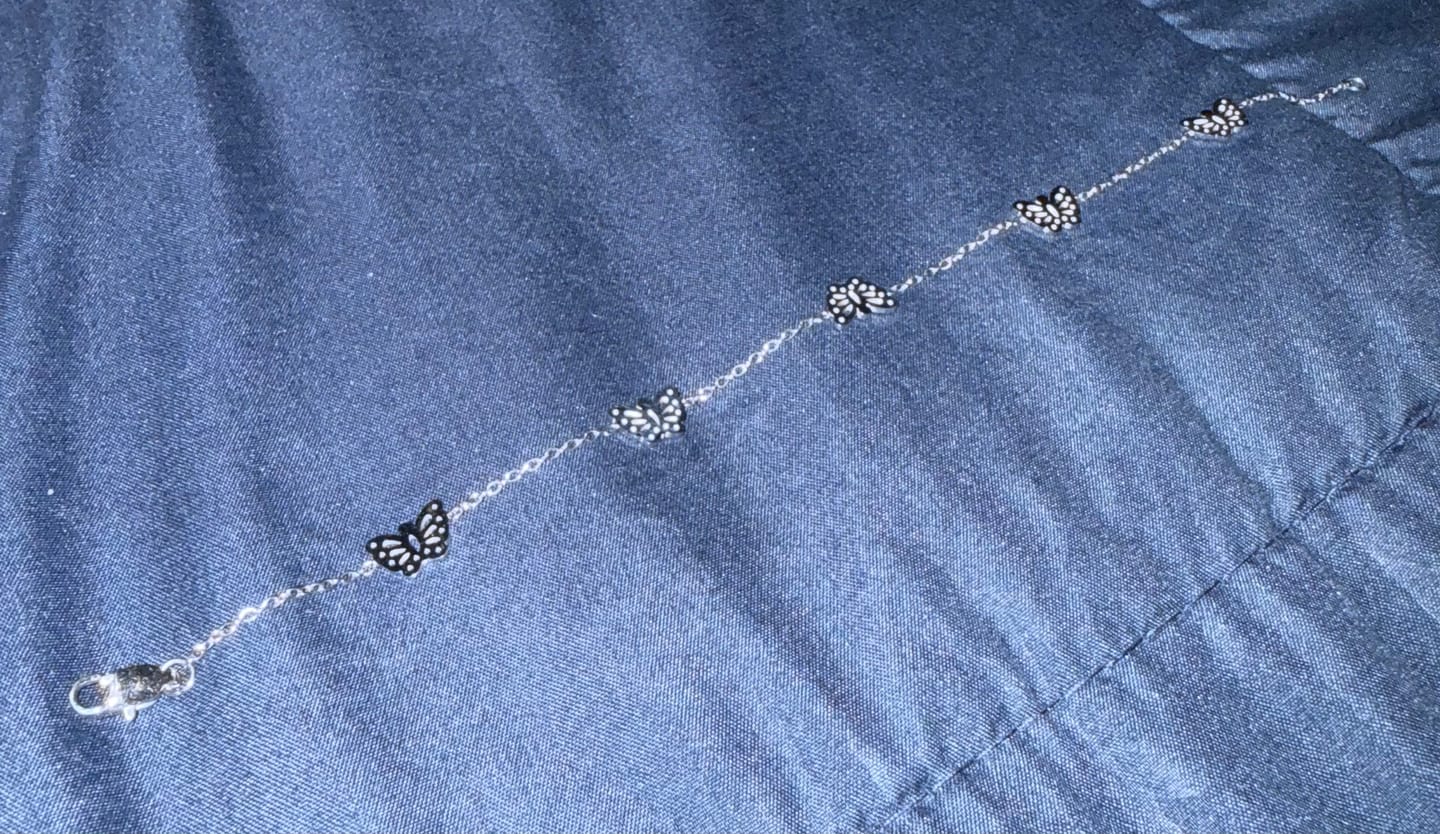 Customer photo review of Butterflies Anklet