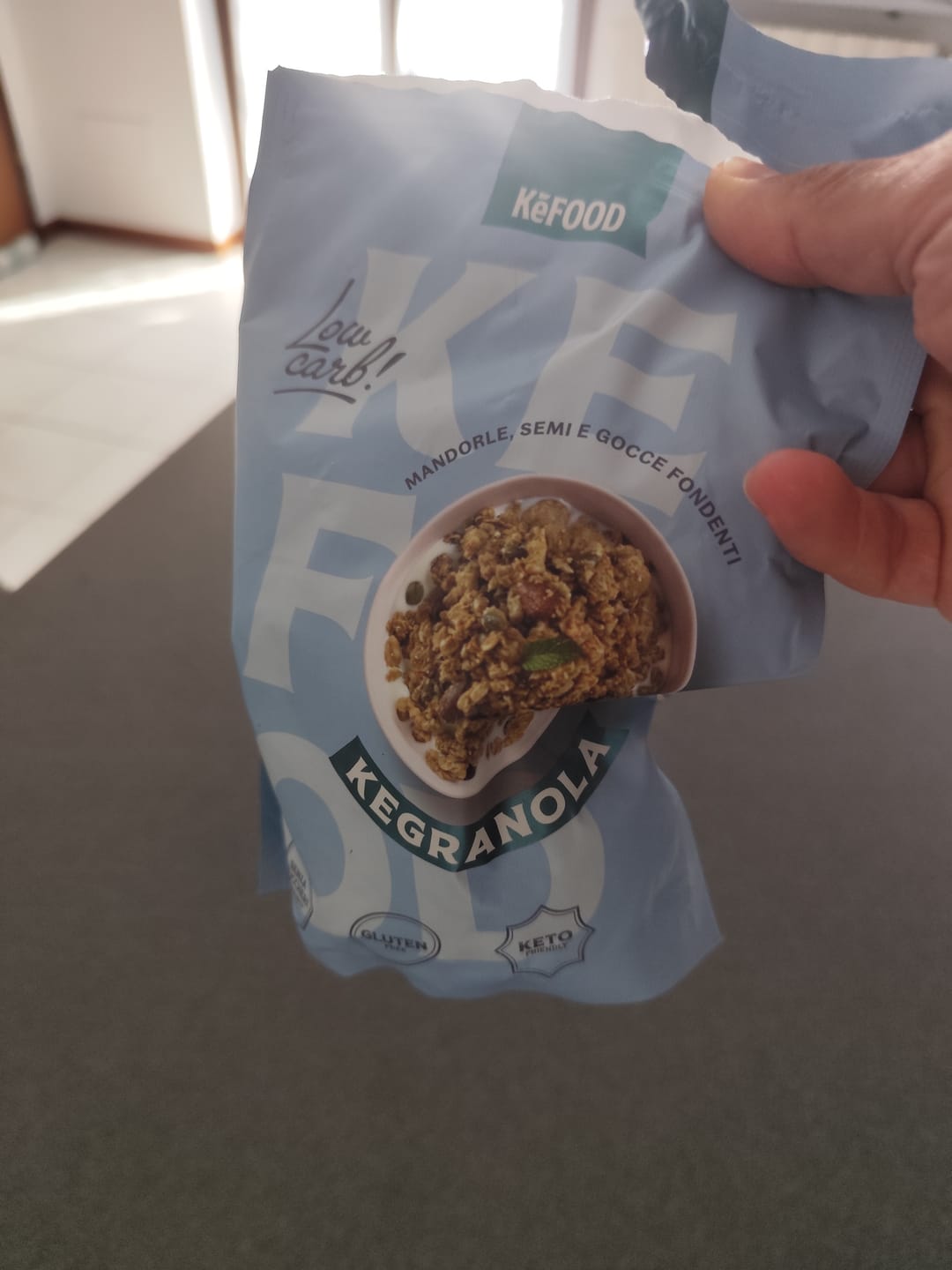 Customer photo review of GRANOLA KETO SENZA ZUCCHERI CON GOCCE DI CIOCCOLATO 225G