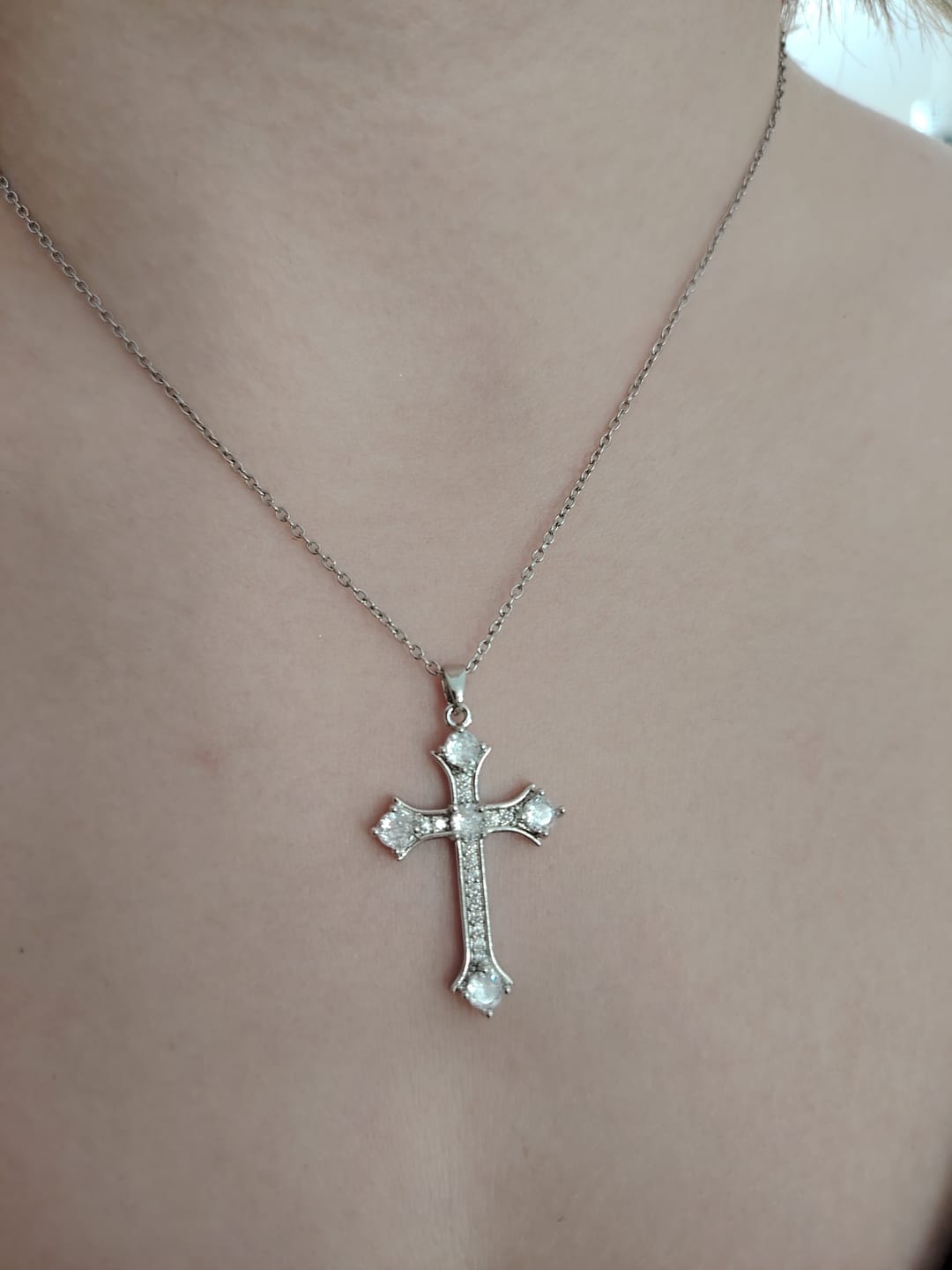 Customer photo review of Collier Croix Chrétienne Chic