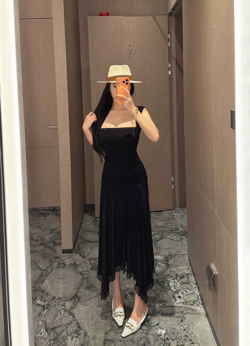 Customer photo review of IAMXIAA Lace Trim Asymmetric Midi Skirt