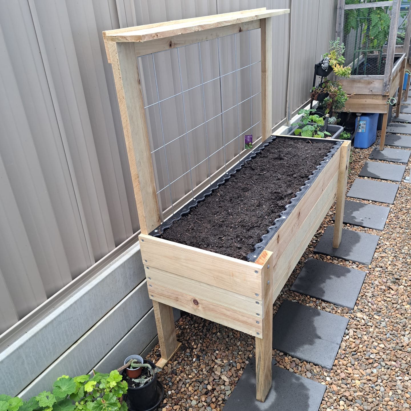 Customer photo review of LARGE Raised Garden Bed with Trellis & Pot Shelf - Timber 157x60x80cm(h)
