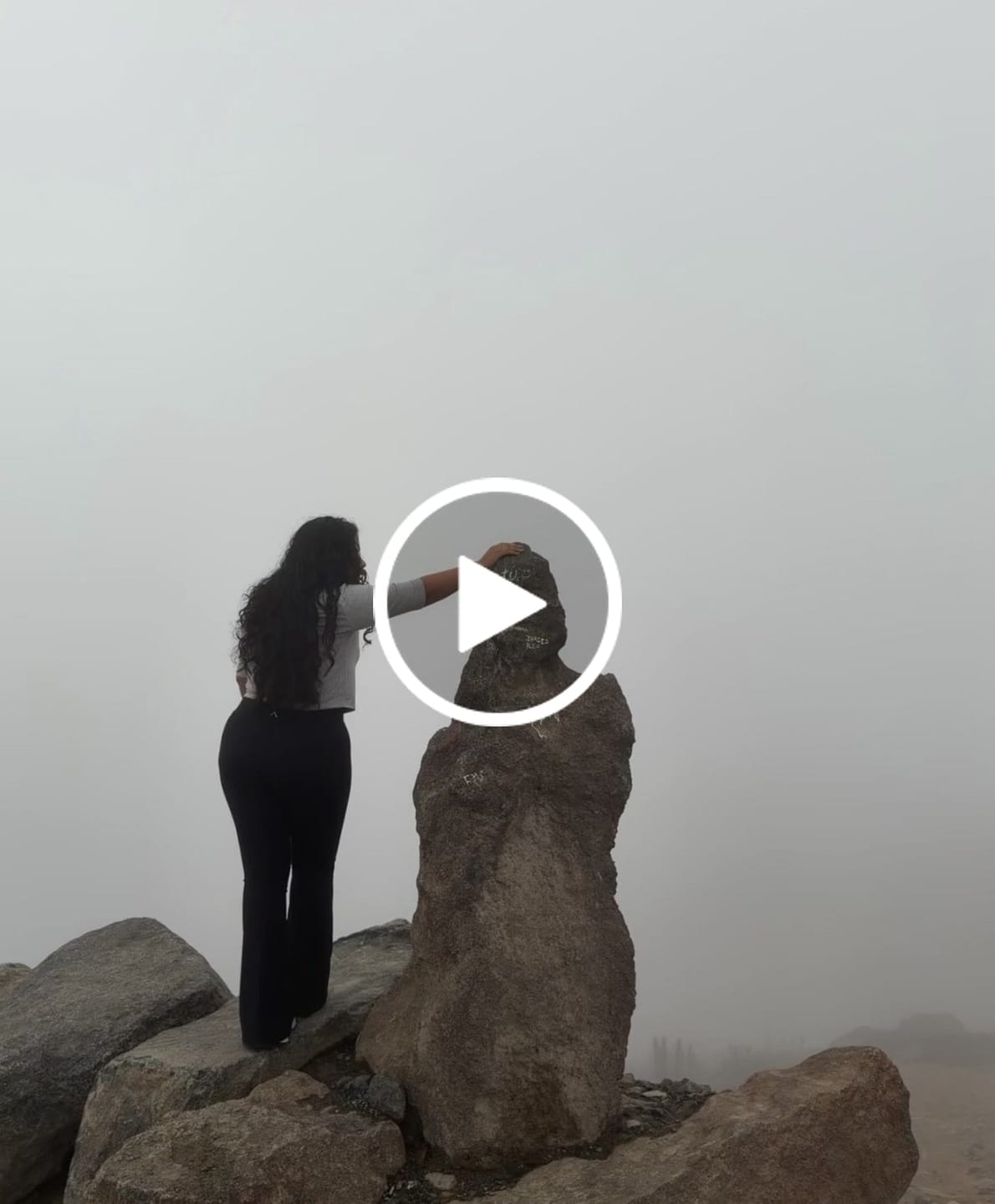 Customer video review of Motion Flare Leggings Black