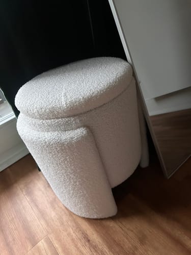 Customer photo review of MOSS - Pouf en bouclettes blanches style scandinave