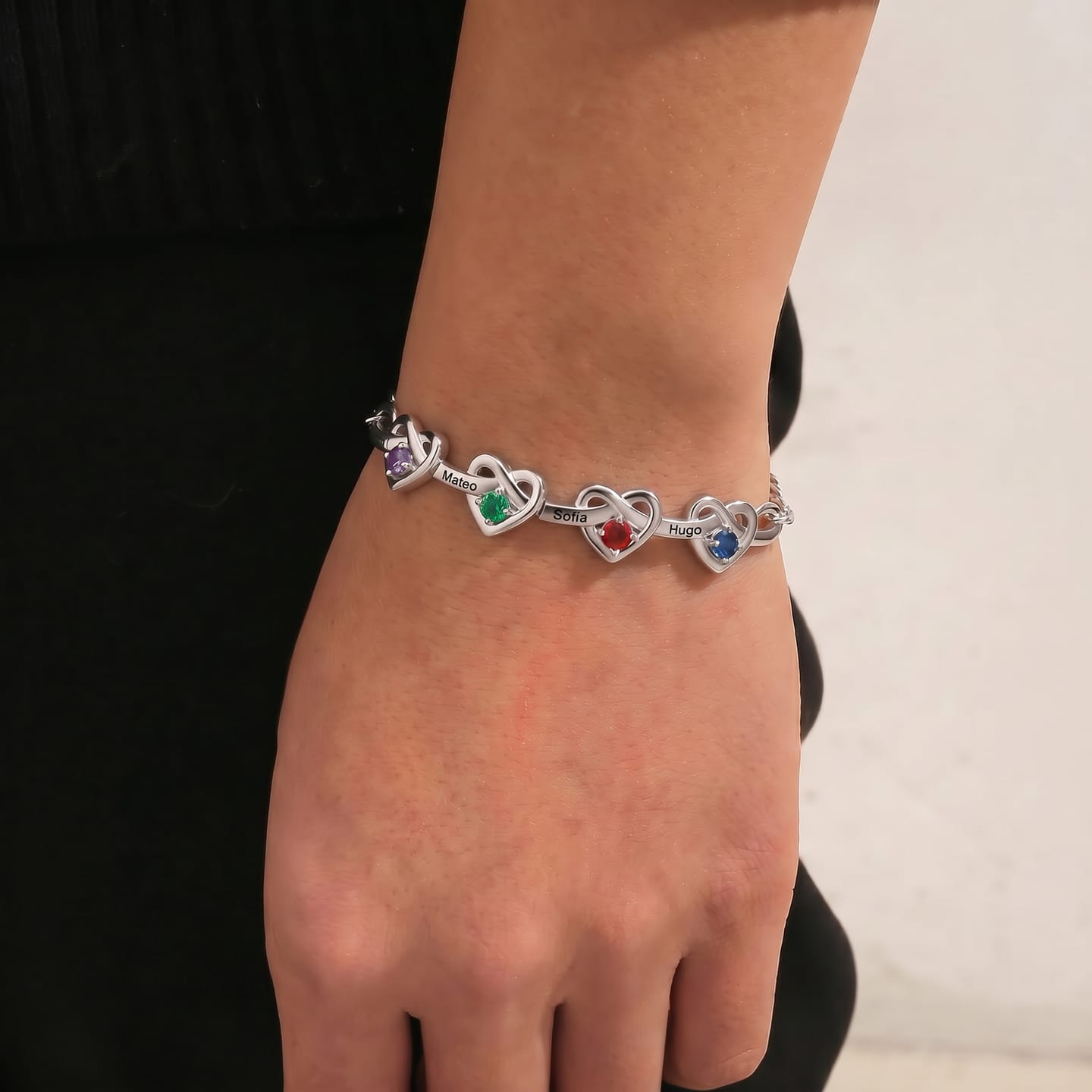Customer photo review of Pulsera Corazones con Perlas