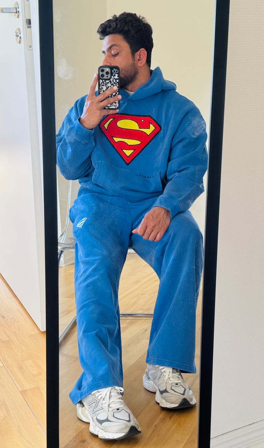 Customer photo review of 2032 - Superman Sweats