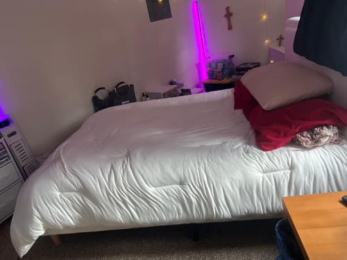 Customer photo review of MarshMellow Comforter