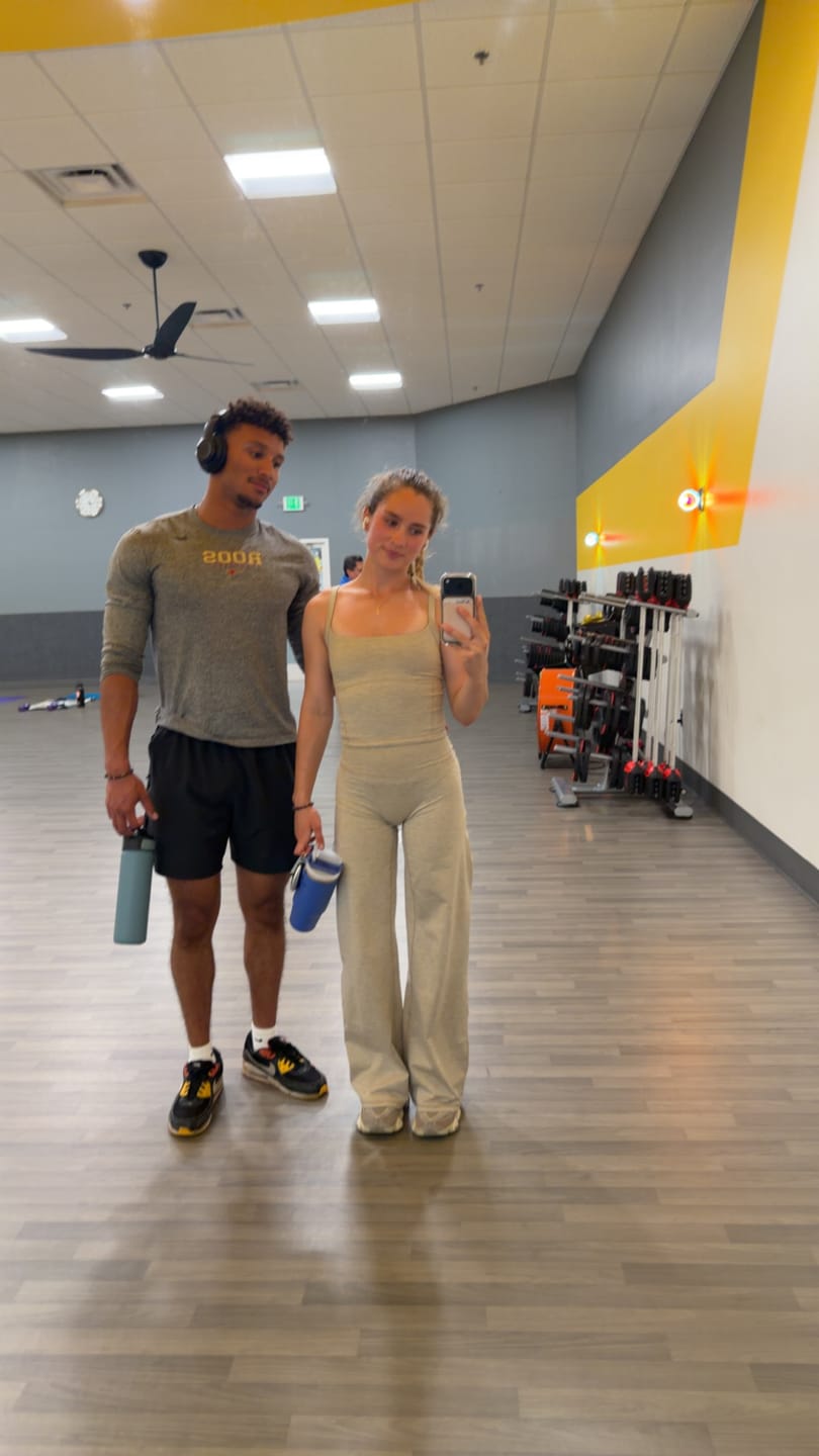 Customer photo review of W2227 - Reset Wide Leg Legging