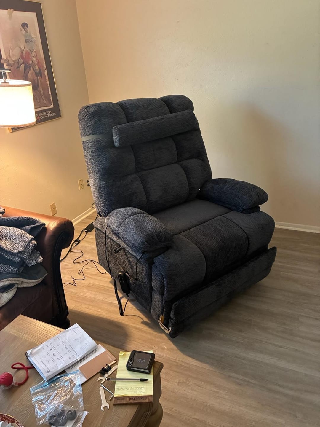 Customer photo review of 9205L Large-Wide/Tall Big Man Power Lift Recliner - Dual Motor, 400 LBS, Heat & Massage