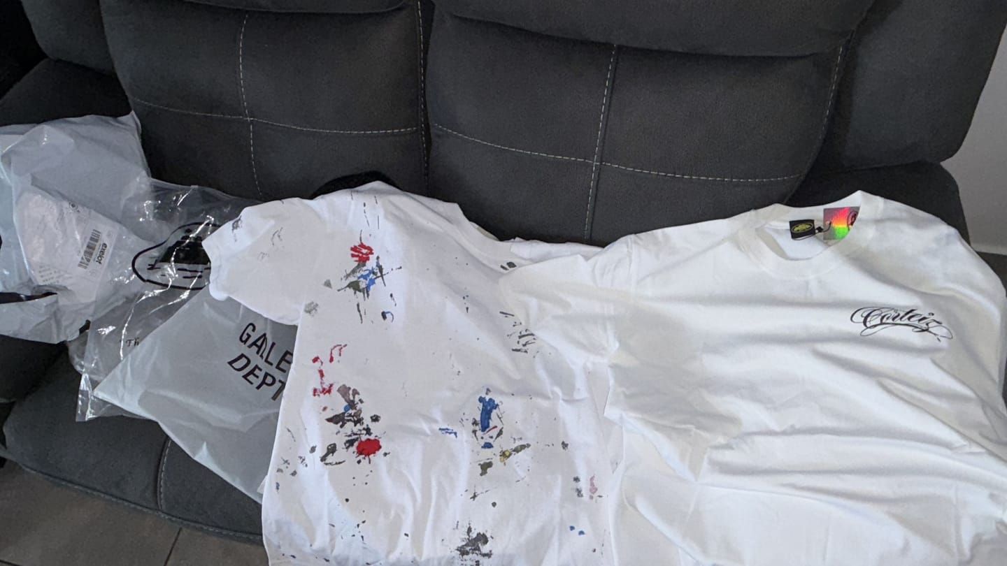 Customer photo review of CORTEIZ | חולצה קצרה - White 3