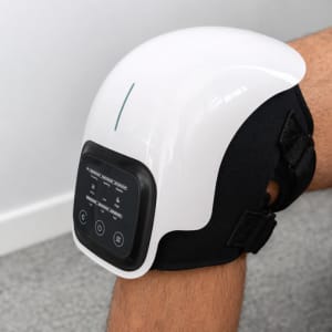 Customer photo review of ElectroPulse™ Masajeador de Rodilla con Triple Terapia