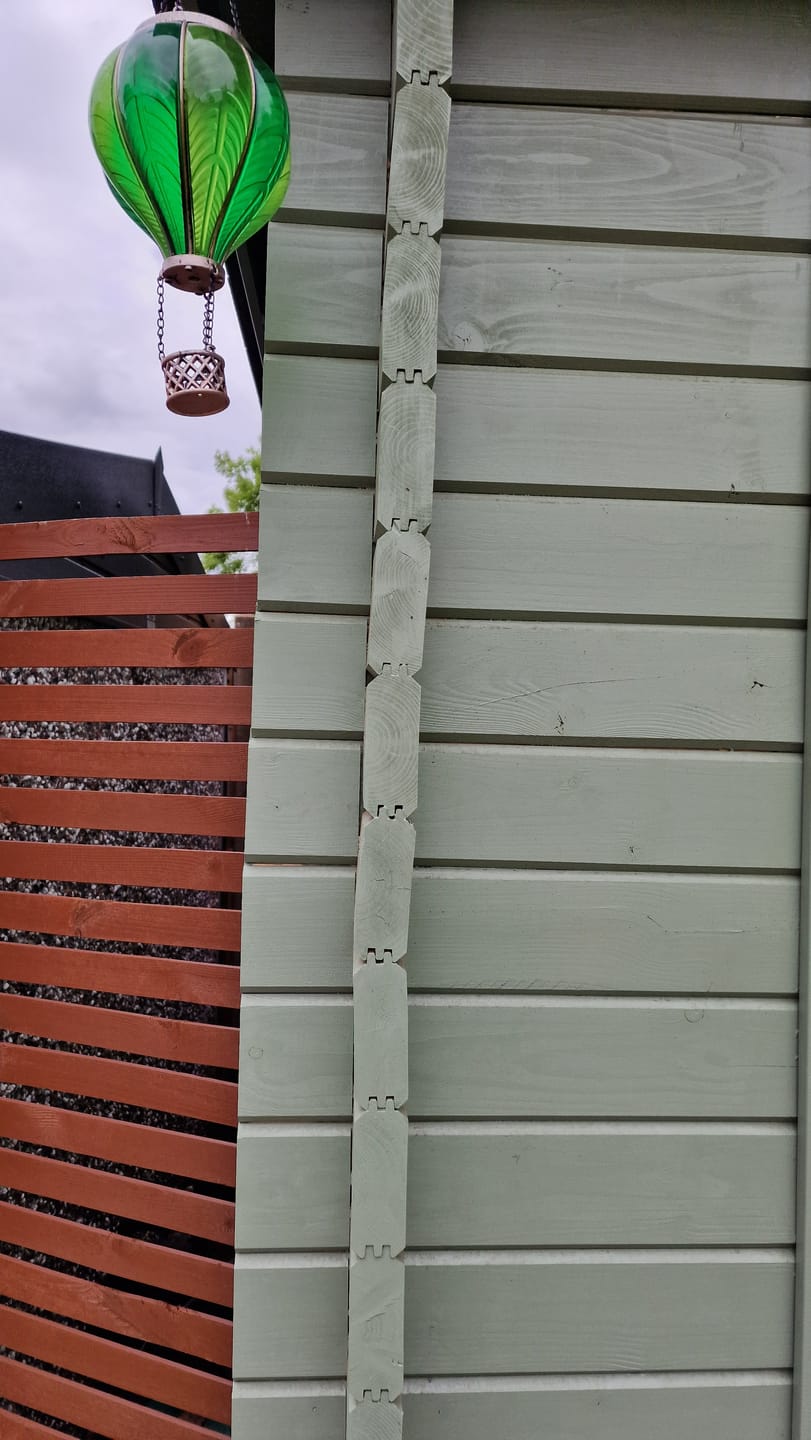 Customer photo review of Melanie XS (2.8x2.8m | 6.9m2 | 44mm) Heavy Duty Corner Summer House