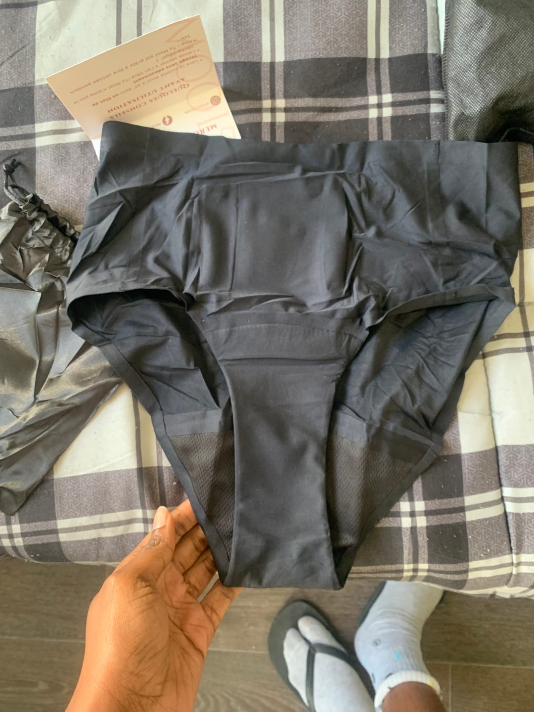 Customer photo review of Naya - Culotte Taille Unique pour Flux Moyen - Non éligible à l'offre 1ère culotte offerte - Du S au 4XL