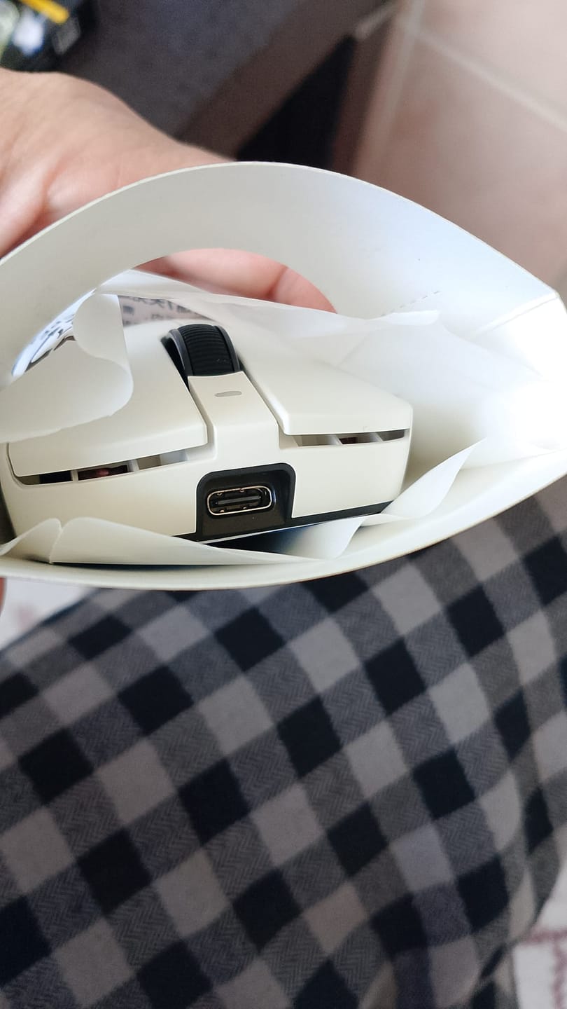 Customer photo review of ATK Dragonfly A9 Wireless Mouse