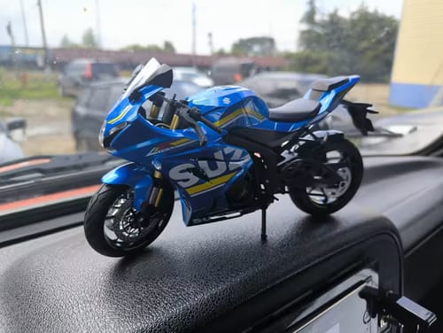 Customer photo review of 1:9 Suzuki GSX 1000R - Ashriders™