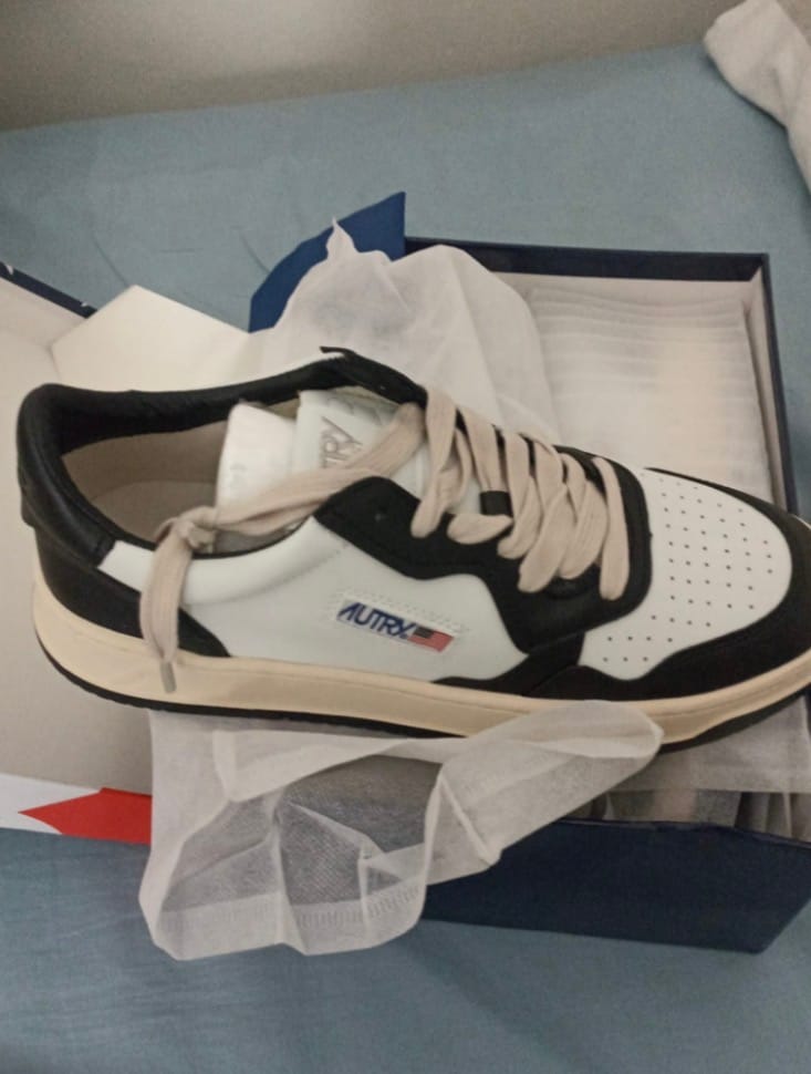 Customer photo review of Autry - black