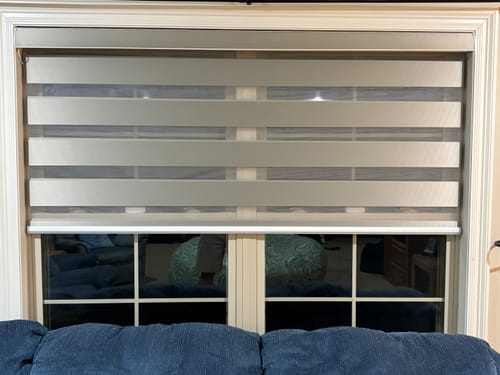 Customer photo review of SmartWings Motorized Zebra Shades 100% Blackout 95mm Chloris