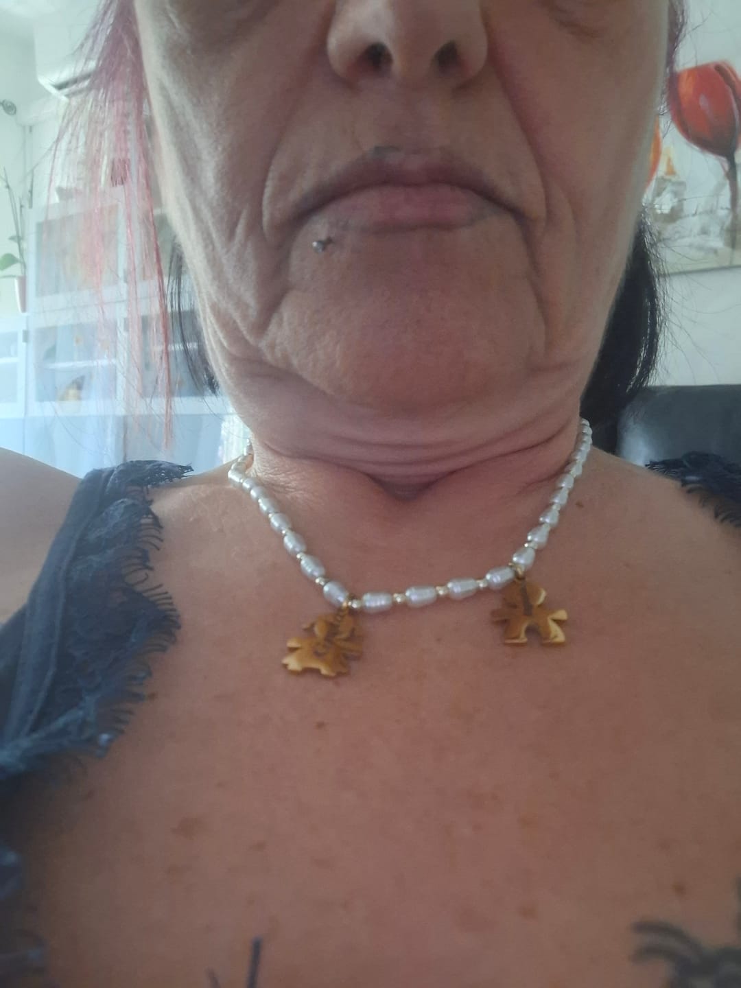 Customer photo review of Girocollo Family In Perle con ciondoli Bimbo Personalizzati
