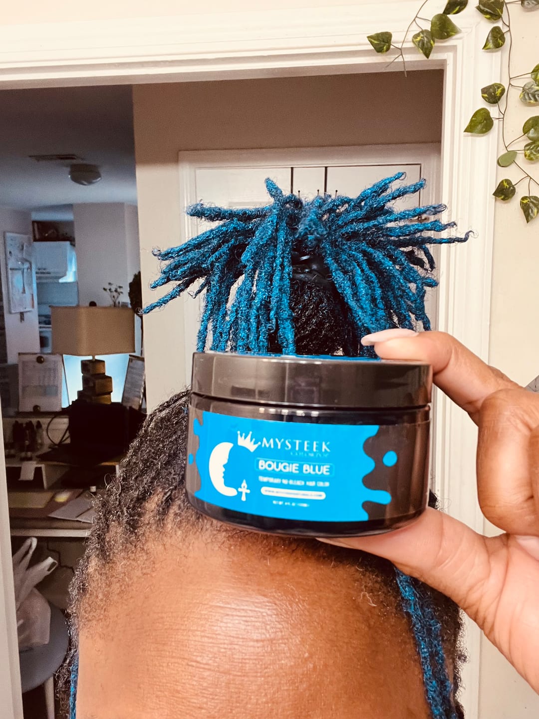 Customer photo review of Bougie Blue – 4oz