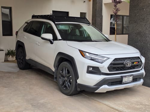Customer photo review of Rack de Techo para Toyota RAV4