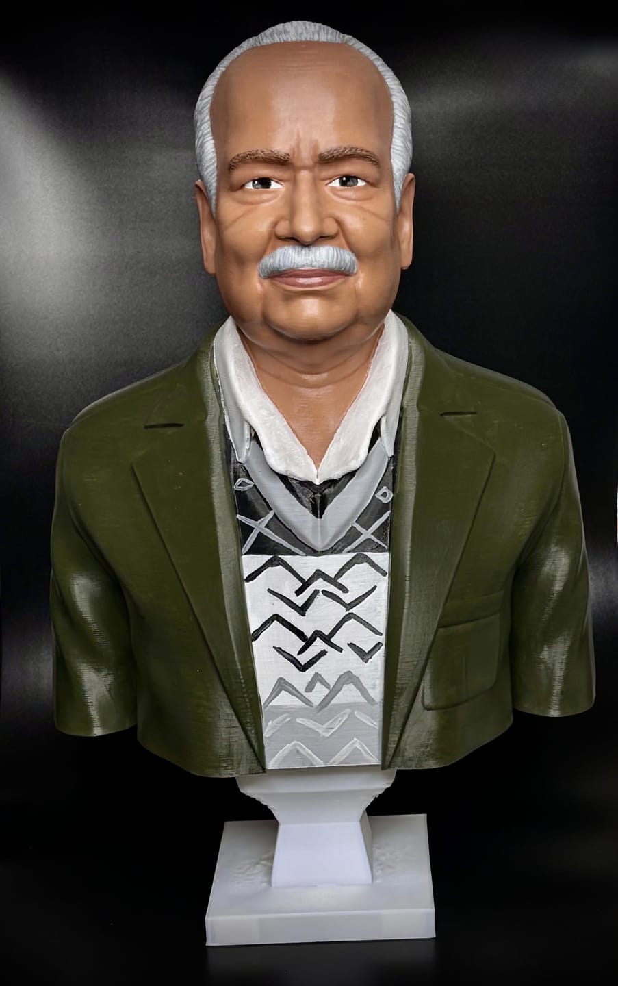 Customer photo review of Solo Half Body Miniature